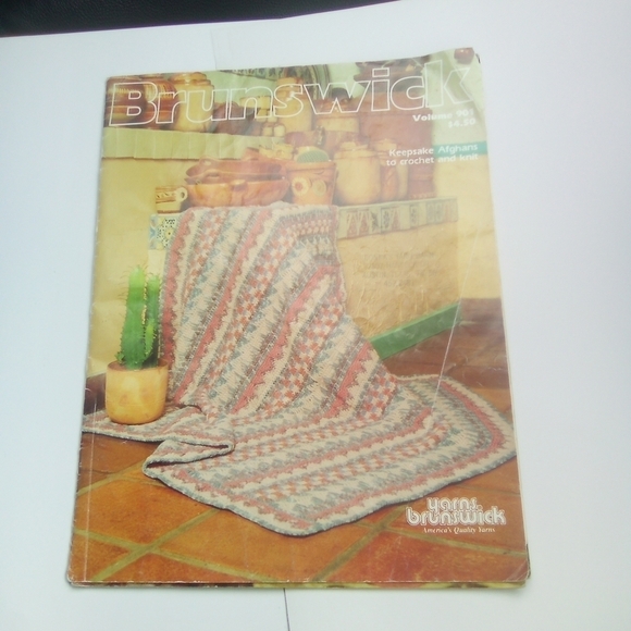 Vintage Brunswick Keepsake Afghans to Crochet & Knit Crocheting Knitting - Picture 1 of 8